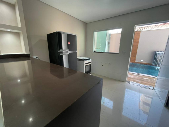 Imagem Casa com 3 Quartos à Venda, 249 m² em Caiçara - Praia Grande