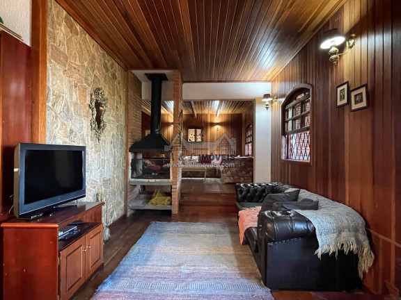 Imagem Casa com 3 Quartos à Venda, 260 m² em Vila Natal - Campos Do Jordão Imagem Casa com 3 Quartos à Venda, 260 m² em Vila Natal - Campos Do Jordão