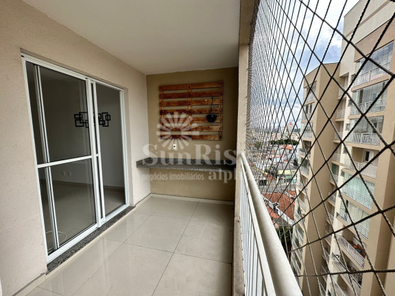 Imagem Apartamento com 3 Quartos à Venda, 79 m² em Jardim Tupanci - Barueri