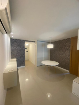 Imagem Imóvel com 3 Quartos à Venda, 108 m² em São Francisco - Niterói Imagem Imóvel com 3 Quartos à Venda, 108 m² em São Francisco - Niterói