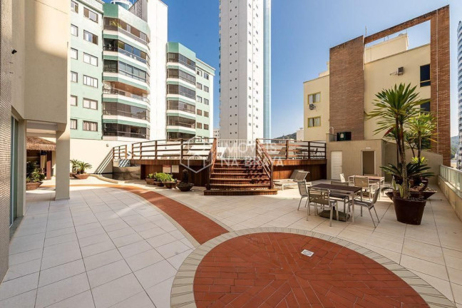 Imagem Apartamento com 3 Quartos à Venda, 160 m² em Centro - Balneário Camboriú
