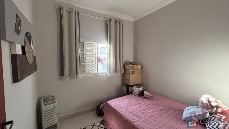 Imagem Casa com 3 Quartos à Venda,  em Jardim Vitória - Patos De Minas