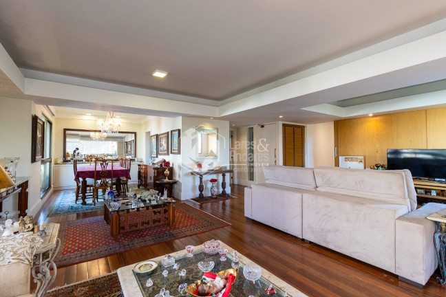 Imagem Apartamento com 3 Quartos à Venda, 195 m² em Moema - São Paulo Imagem Apartamento com 3 Quartos à Venda, 195 m² em Moema - São Paulo