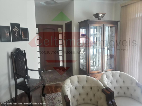 Imagem Casa com 5 Quartos à Venda, 248 m² em Jardim Santa Clara - Taubaté