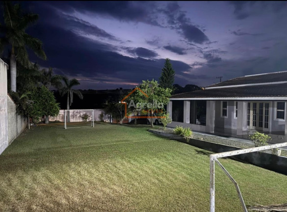 Imagem Imóvel com 3 Quartos à Venda, 300 m² em Jardim Taguá - Estiva Gerbi