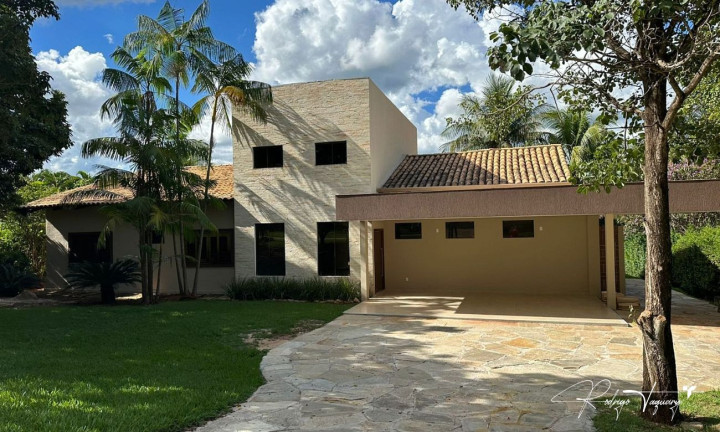 Casa de Condomínio com 4 Quartos à Venda, 330 m² em Residencial Aldeia Do Vale - Goiânia