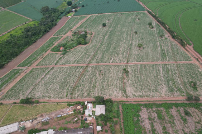 Chácara à Venda, 3 m² em Zona Rural - Batatais