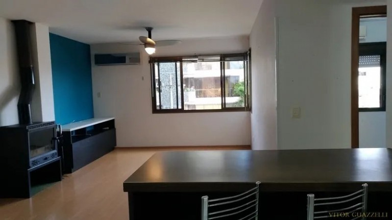 Apartamento com 2 Quartos à Venda,  em São João - Porto Alegre