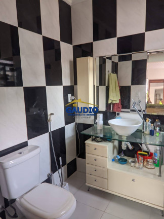 Imagem Casa com 3 Quartos à Venda, 213 m² em Campo Limpo - São Paulo Imagem Casa com 3 Quartos à Venda, 213 m² em Campo Limpo - São Paulo