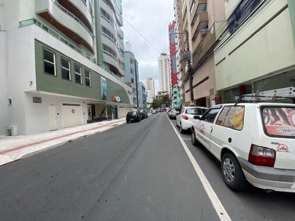 Imagem Apartamento com 2 Quartos à Venda, 65 m² em Centro - Balneário Camboriú