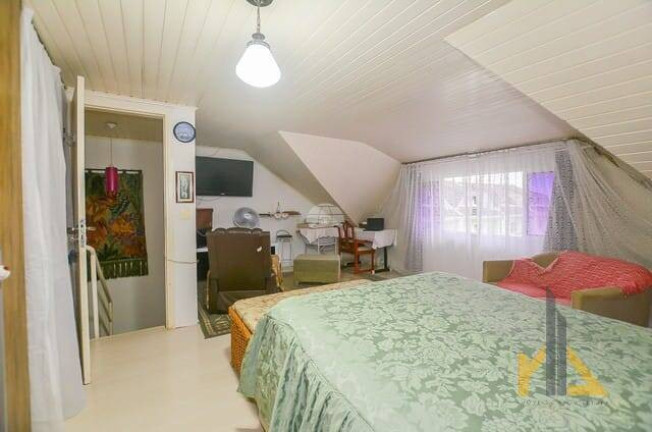 Imagem Sobrado com 3 Quartos à Venda, 134 m² em Fanny - Curitiba