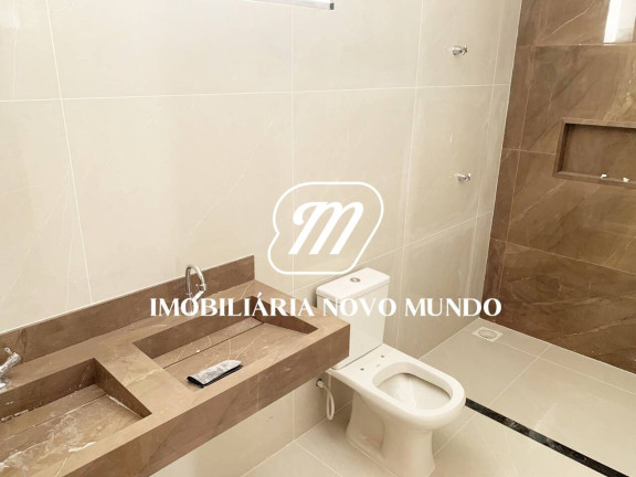 Imagem Casa com 3 Quartos à Venda, 250 m² em Jardim Brasília - Uberlândia