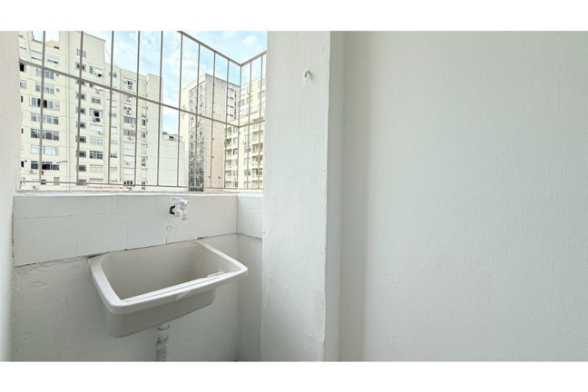 Imagem Apartamento com 1 Quarto à Venda, 43 m² em Centro Histórico - Porto Alegre Imagem Apartamento com 1 Quarto à Venda, 43 m² em Centro Histórico - Porto Alegre