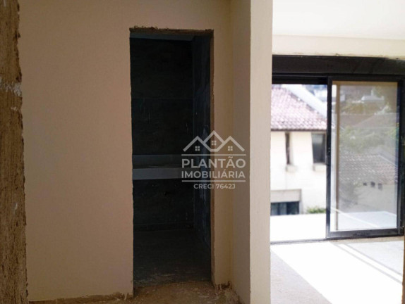 Imagem Sobrado com 3 Quartos à Venda, 144 m² em Seminário - Curitiba Imagem Sobrado com 3 Quartos à Venda, 144 m² em Seminário - Curitiba