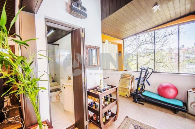 Imagem Imóvel com 3 Quartos à Venda, 207 m² em Menino Deus - Porto Alegre Imagem Imóvel com 3 Quartos à Venda, 207 m² em Menino Deus - Porto Alegre