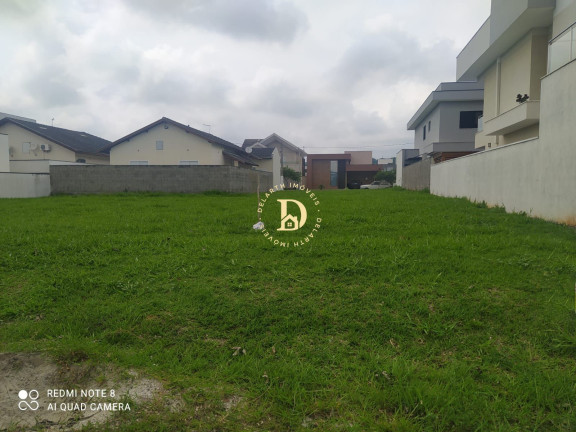 Terreno à Venda, 300 m² em Bairro Do Grama - Caçapava
