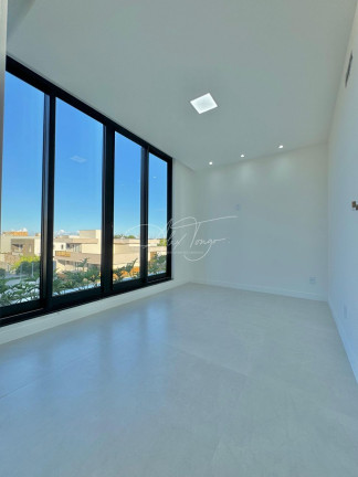 Imagem Casa com 5 Quartos à Venda, 380 m² em Interlagos - Vila Velha Imagem Casa com 5 Quartos à Venda, 380 m² em Interlagos - Vila Velha