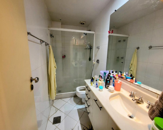 Imagem Imóvel com 3 Quartos à Venda, 198 m² em Flamengo - Rio De Janeiro Imagem Imóvel com 3 Quartos à Venda, 198 m² em Flamengo - Rio De Janeiro