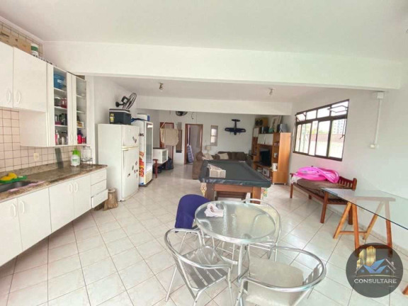Casa com 4 Quartos à Venda, 212 m² em Embaré - Santos