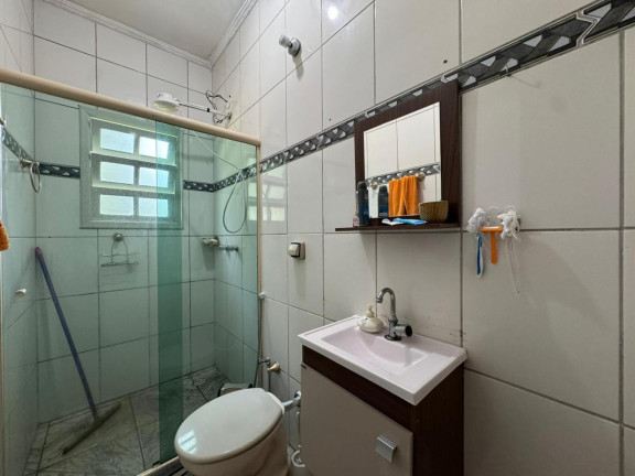 Imagem Imóvel com 3 Quartos à Venda, 1.800 m² em Ana Dias - Peruíbe Imagem Imóvel com 3 Quartos à Venda, 1.800 m² em Ana Dias - Peruíbe
