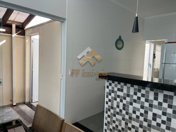 Imagem Casa com 3 Quartos à Venda, 272 m² em São Carlos