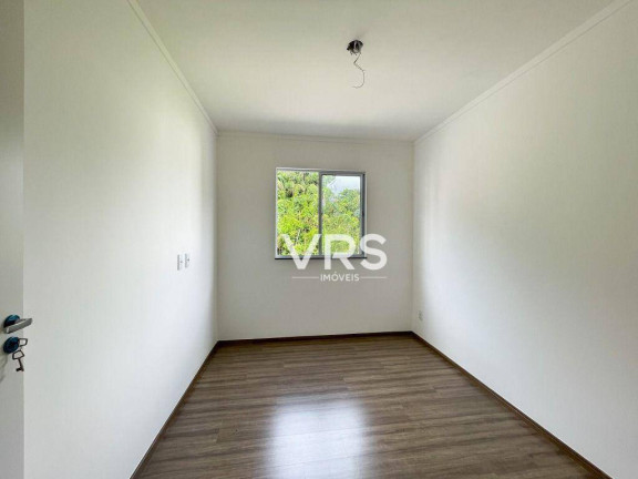 Imagem Apartamento com 2 Quartos à Venda, 50 m² em Pimenteiras - Teresópolis