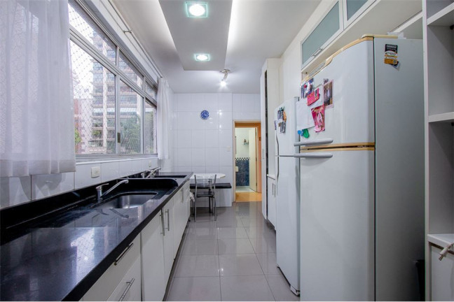 Imagem Imóvel com 3 Quartos à Venda, em Cerqueira César - São Paulo Imagem Imóvel com 3 Quartos à Venda, em Cerqueira César - São Paulo