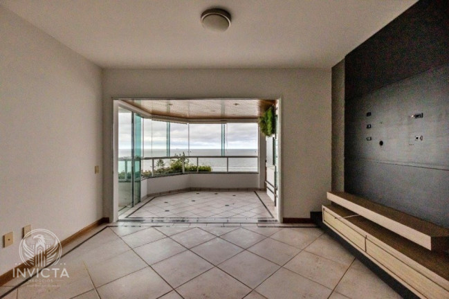Imagem Apartamento com 3 Quartos à Venda, 185 m² em Centro - Balneário Camboriú Imagem Apartamento com 3 Quartos à Venda, 185 m² em Centro - Balneário Camboriú