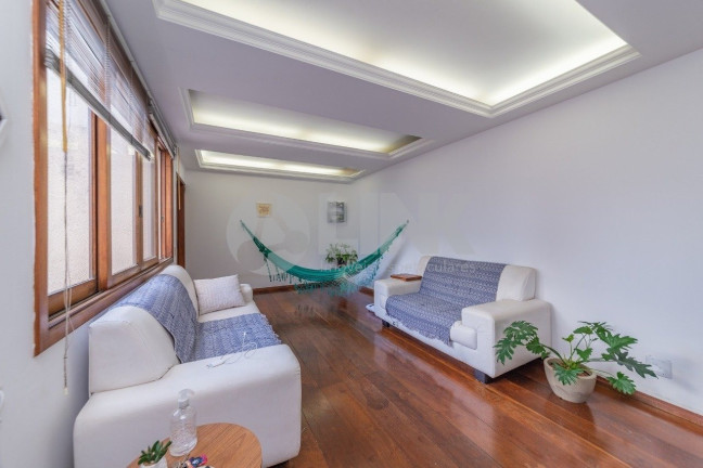 Imagem Imóvel com 2 Quartos à Venda, 150 m² em Mont Serrat - Porto Alegre