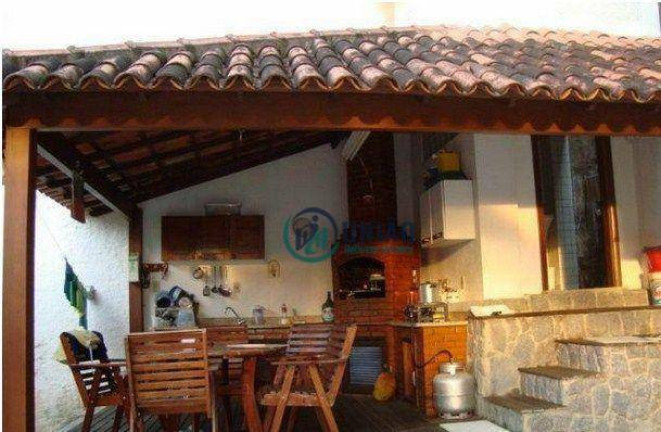 Imagem Casa com 3 Quartos à Venda, 370 m² em Itacoatiara - Niterói