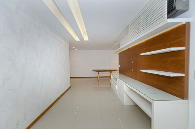 Imagem Imóvel com 3 Quartos à Venda, 143 m² em Botafogo - Rio De Janeiro Imagem Imóvel com 3 Quartos à Venda, 143 m² em Botafogo - Rio De Janeiro