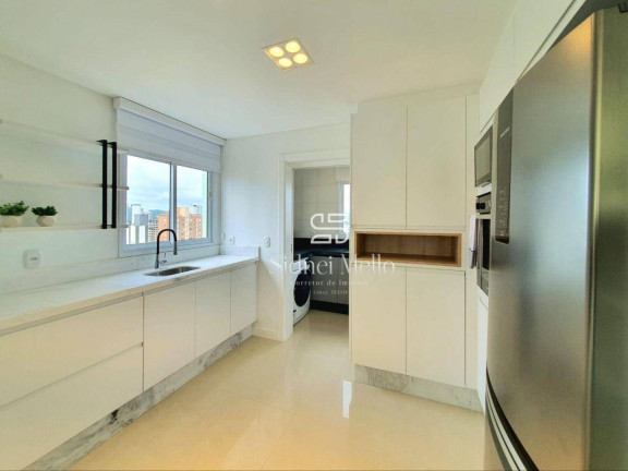 Imagem Cobertura com 4 Quartos à Venda, 240 m² em 2 Quadra Centro - Balneário Camboriú