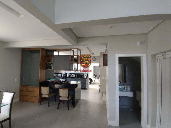 Imagem Sobrado com 3 Quartos à Venda, 382 m² em Jardim Atlântico - Florianópolis Imagem Sobrado com 3 Quartos à Venda, 382 m² em Jardim Atlântico - Florianópolis