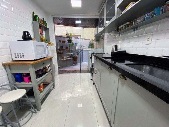 Imagem Imóvel com 1 Quarto à Venda,  em Petrópolis - Porto Alegre