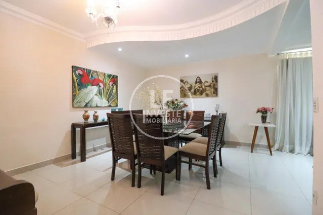 Imagem Casa com 4 Quartos à Venda, 360 m² em Jardim América - Goiânia
