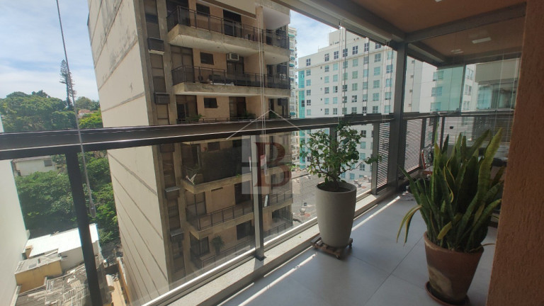 Imagem Imóvel com 3 Quartos à Venda, 94 m² em Icaraí - Niterói Imagem Imóvel com 3 Quartos à Venda, 94 m² em Icaraí - Niterói