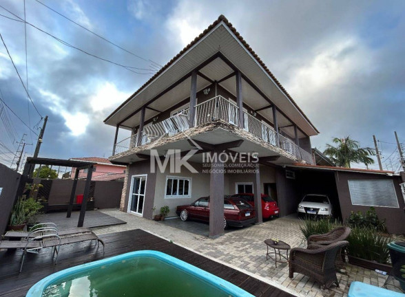 Sobrado com 4 Quartos à Venda, 234 m² em Maria Antonieta - Pinhais
