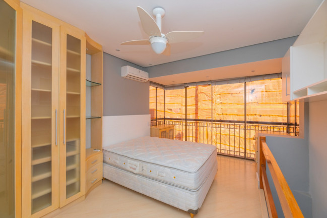 Imagem Imóvel com 1 Quarto à Venda, 47 m² em Menino Deus - Porto Alegre Imagem Imóvel com 1 Quarto à Venda, 47 m² em Menino Deus - Porto Alegre