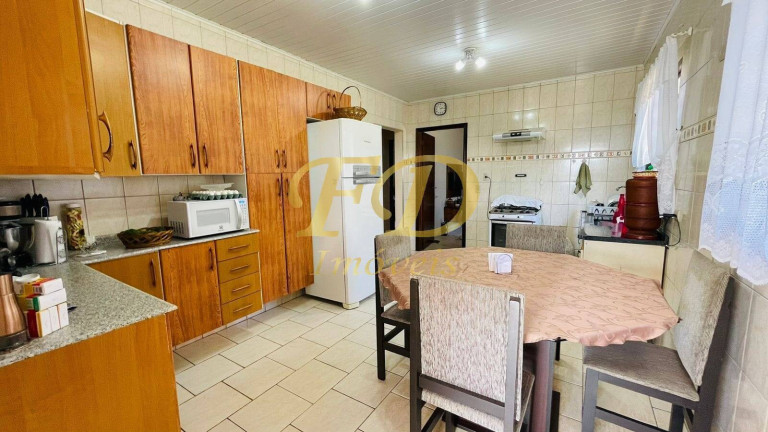 Imagem Casa com 3 Quartos à Venda, 350 m² em Terra Preta - Mairiporã Imagem Casa com 3 Quartos à Venda, 350 m² em Terra Preta - Mairiporã