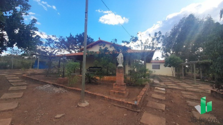 Imagem Imóvel com 3 Quartos à Venda, 40 m² em Zona Rural - Montes Claros
