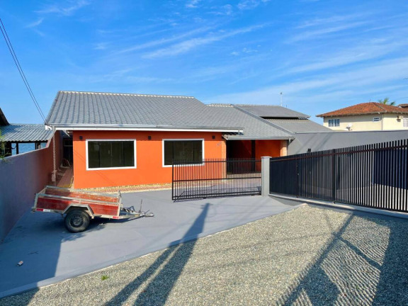 Imagem Casa com 5 Quartos à Venda, 183 m² em Costeira - Balneário Barra Do Sul Imagem Casa com 5 Quartos à Venda, 183 m² em Costeira - Balneário Barra Do Sul