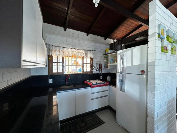 Imagem Casa com 3 Quartos à Venda, 131 m² em Centro - Barra Velha Imagem Casa com 3 Quartos à Venda, 131 m² em Centro - Barra Velha