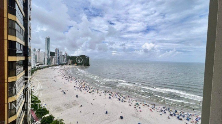 Imagem Apartamento com 4 Quartos à Venda, 221 m² em Centro - Balneário Camboriú Imagem Apartamento com 4 Quartos à Venda, 221 m² em Centro - Balneário Camboriú