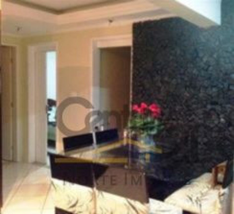 Apartamento com 2 Quartos à Venda,  em Vila Mazzei - São Paulo