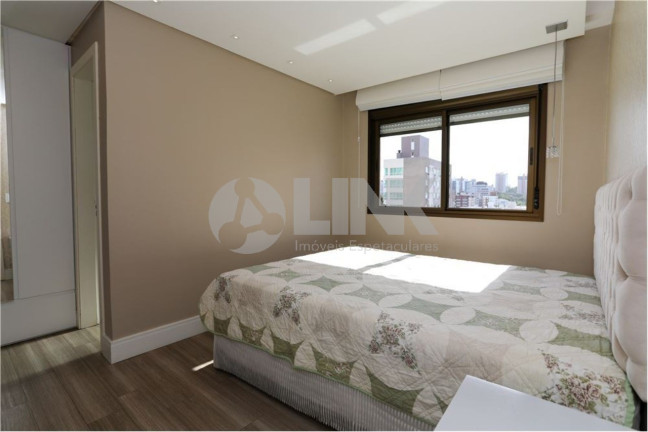 Imagem Apartamento com 3 Quartos à Venda, 84 m² em Passo Da Areia - Porto Alegre