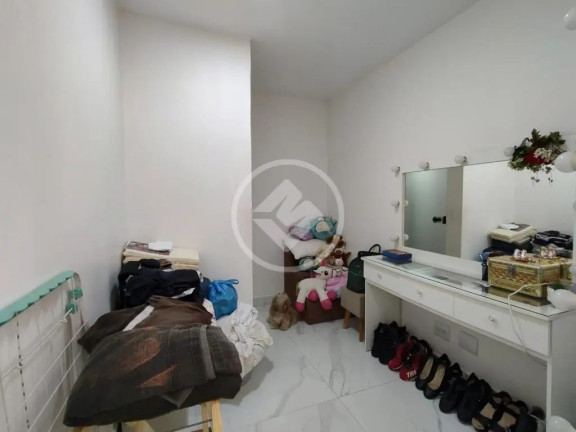 Imagem Sobrado com 3 Quartos à Venda, 176 m² em Vila São Luiz - Goiânia