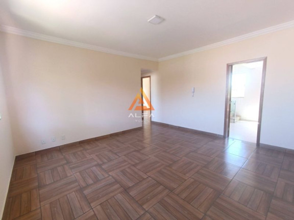 Imagem Cobertura com 3 Quartos à Venda, 147 m²