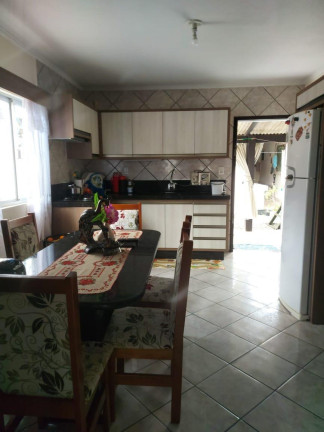 Imagem Casa com 3 Quartos à Venda, em Cedro - Camboriú Imagem Casa com 3 Quartos à Venda, em Cedro - Camboriú