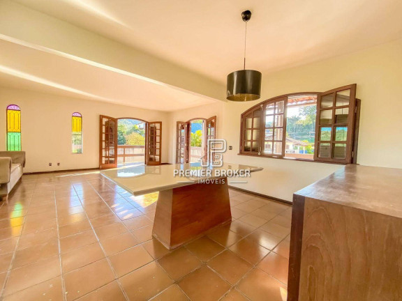 Imagem Casa com 3 Quartos à Venda ou Locação, 196 m² em Golfe - Teresópolis