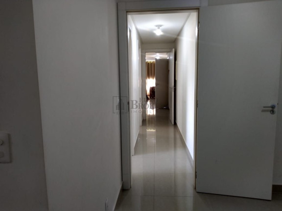 Imagem Apartamento com 3 Quartos à Venda, 110 m² em Centro - Balneário Camboriú Imagem Apartamento com 3 Quartos à Venda, 110 m² em Centro - Balneário Camboriú